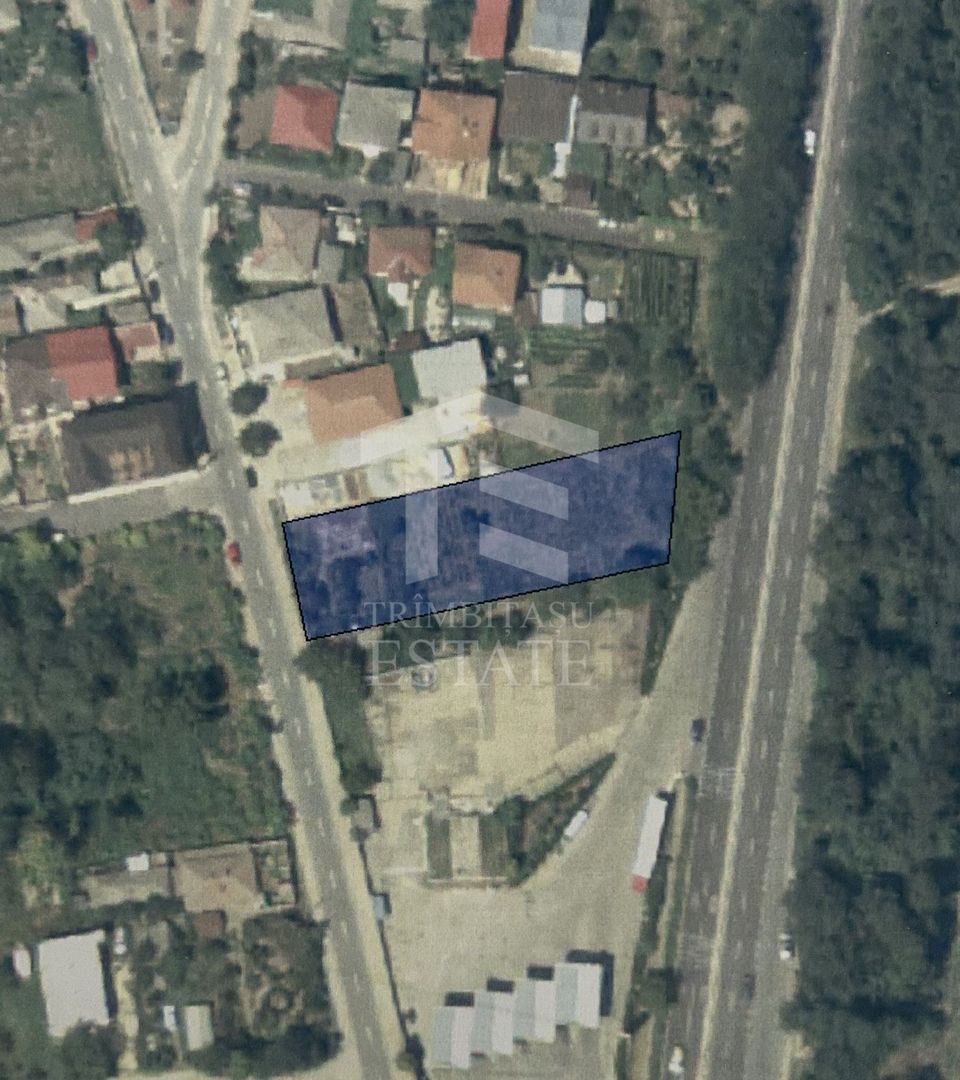 Teren intravilan 1500 mp dubla deschidere Lazu Benzinaria Rompetrol - Poză 1