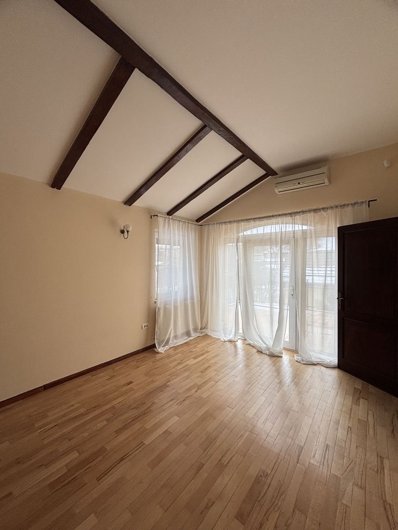 Vilă primitoare zona Modern - Poză 32