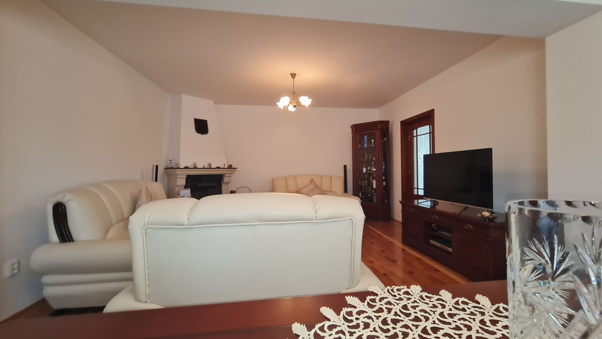 Vila impozanta in zona linistita la 15 minute de capitala! - Poză 13