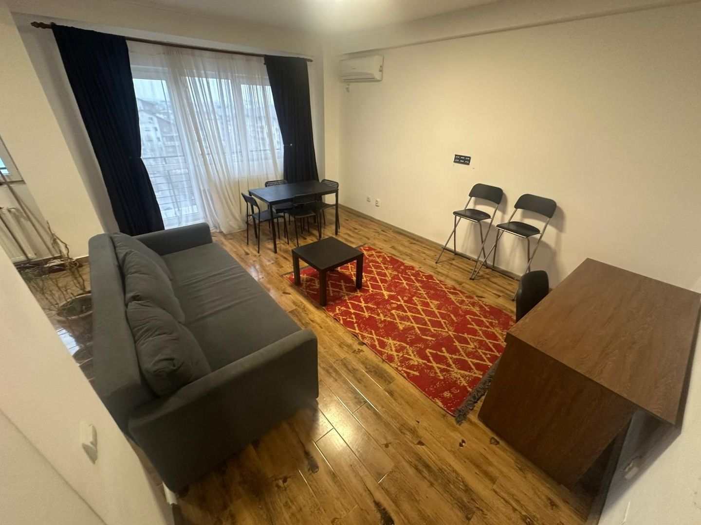 AP. 2 CAMERE - PET-FRIENDLY, PARCARE, BLOC NOU, CENTRALA PROPRIE - Poză 2