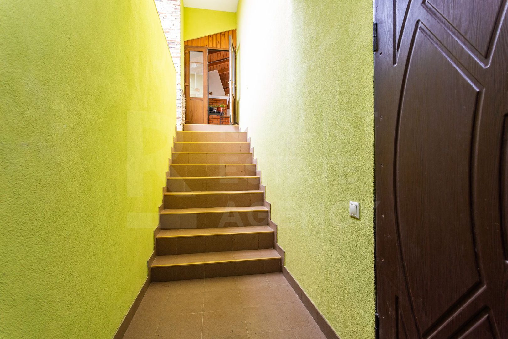 Vânzare, casă, 2 nivele, 6 camere, strada Luceafărul, Ciorescu - Poză 7