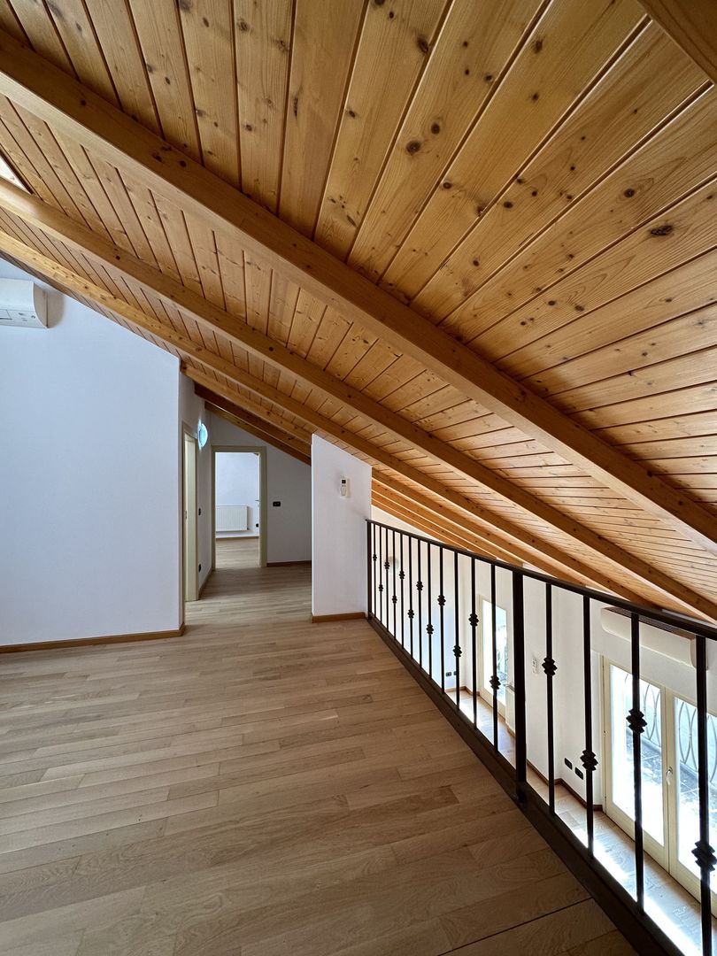 P-ta Unirii - Comision 0% | Apartament 3 camere-113 mp | Imobil 2008 - Poză 23