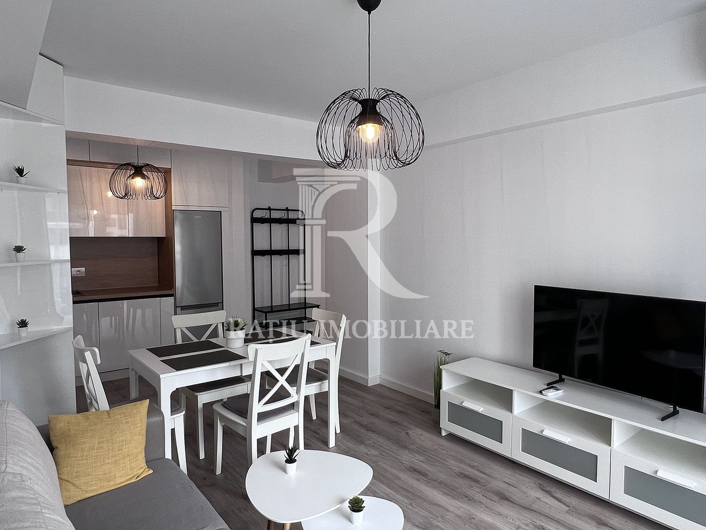 Apartament cu 3 camere | Parcare Subterana | Prima Green | Oradea - Poză 2