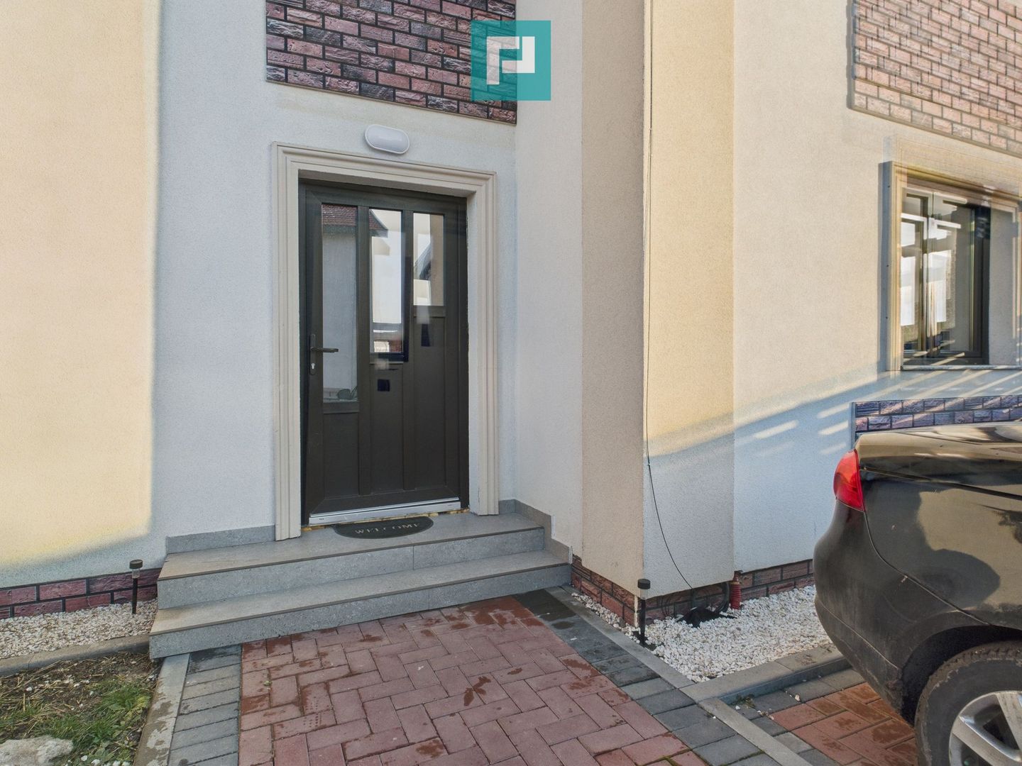 Casă cu 3 camere, P+1–Giarmata - Poză 14