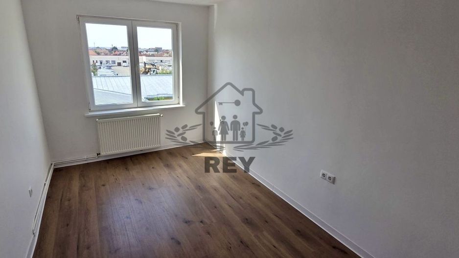 Apartament 2 camere de vanzare zona Terezian | Central - Poză 1