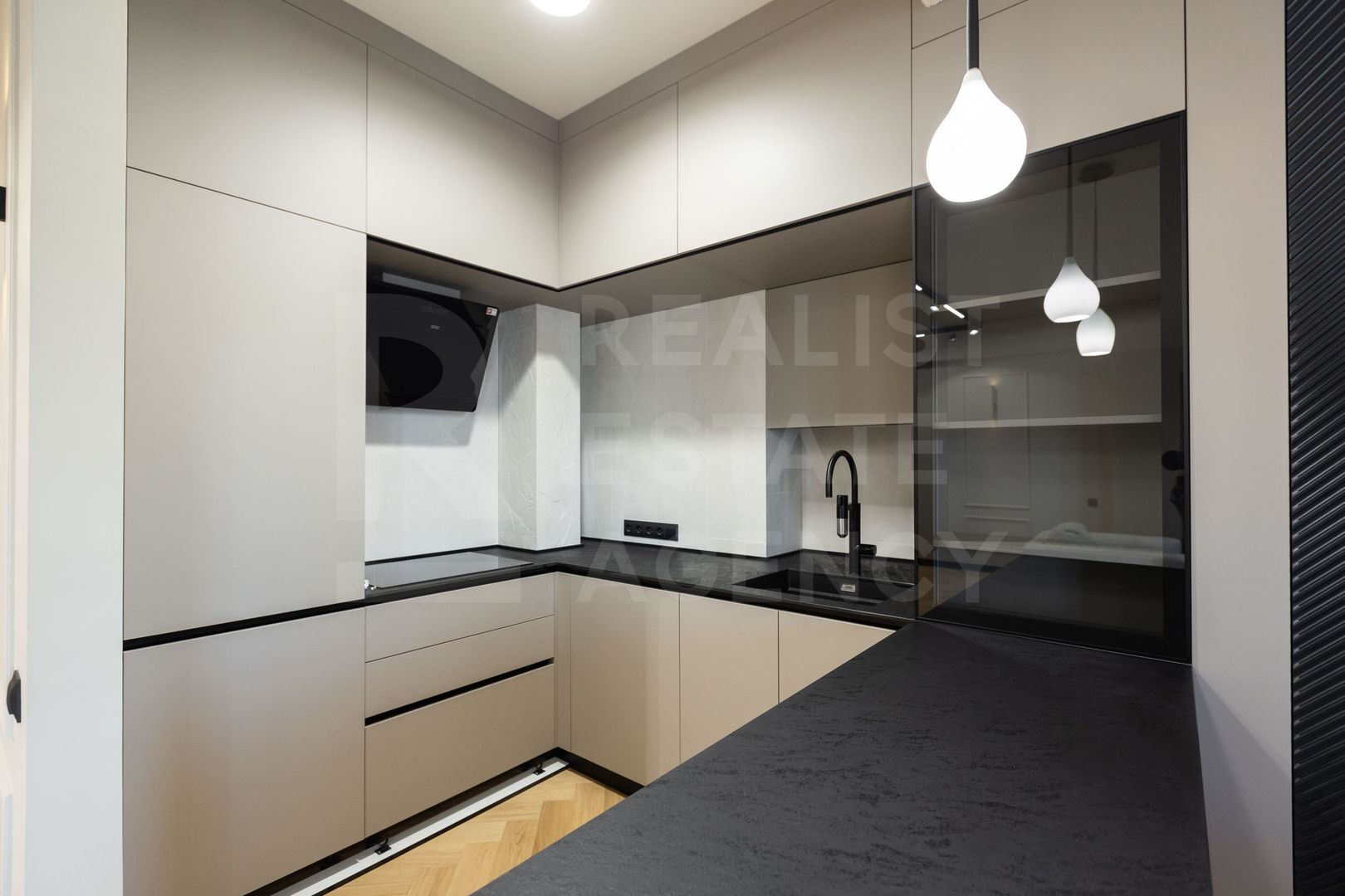 Chirie, apartament, 3 camere, strada Tricolorului, Centru - Poză 12