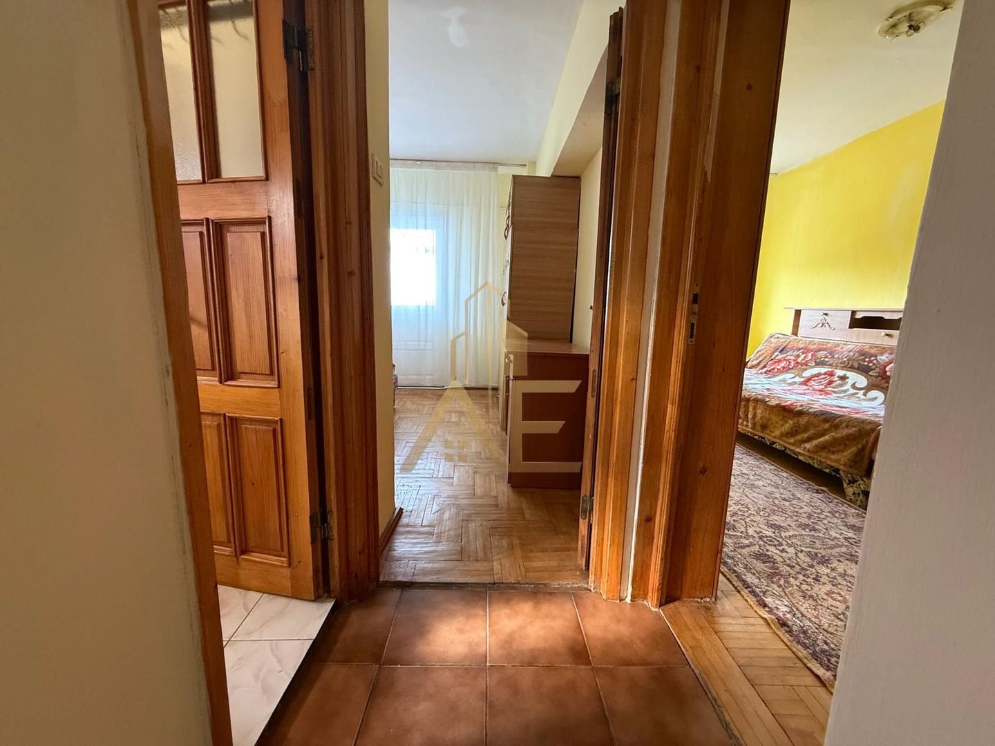 ULTRACENTRAL -Apartament de vanzare 3 camere decomandat - Poză 10
