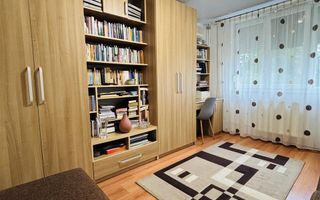 APARTAMENT CU 2 CAMERE DECOMANDAT ZONA ROGERIUS - Poză 1