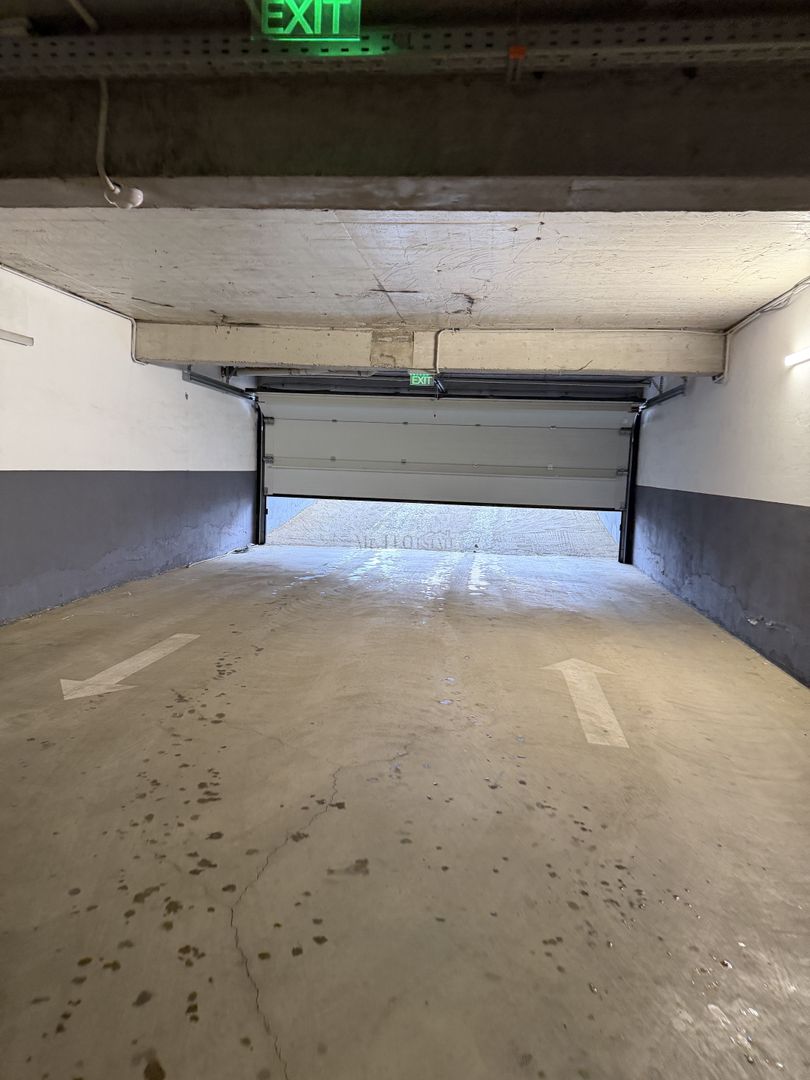 Apartament de Lux - Design Modern & Dotări Premium Miele - Str. Daliei - Poză 9