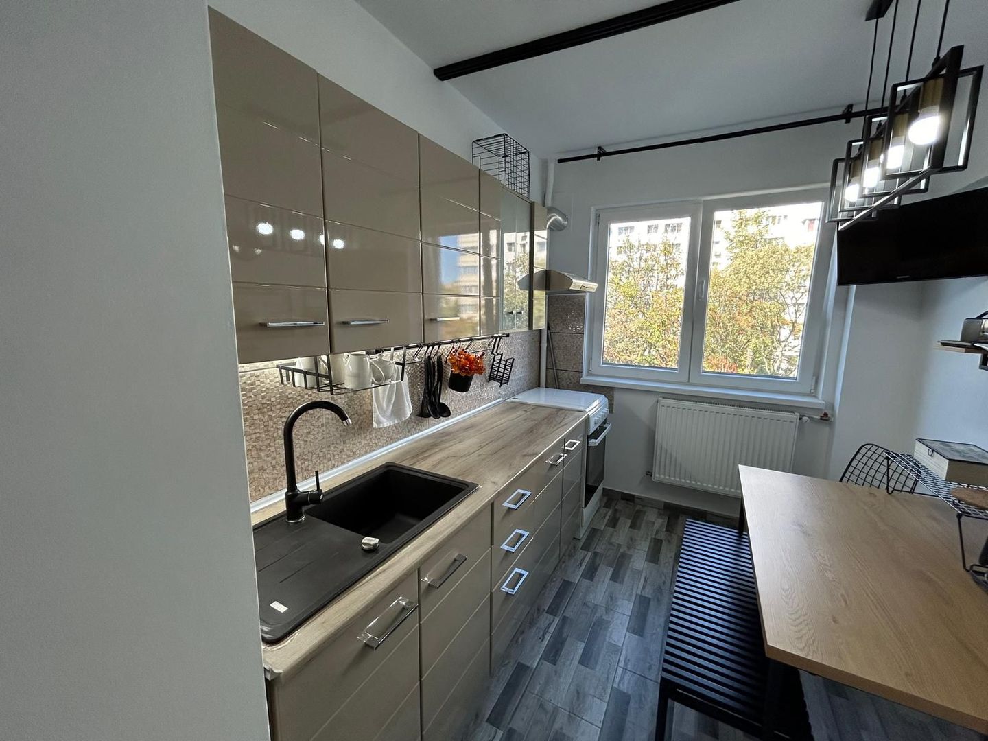 Titan 2 camere Lux | 6 m metrou | Prima inchiriere - Poză 4