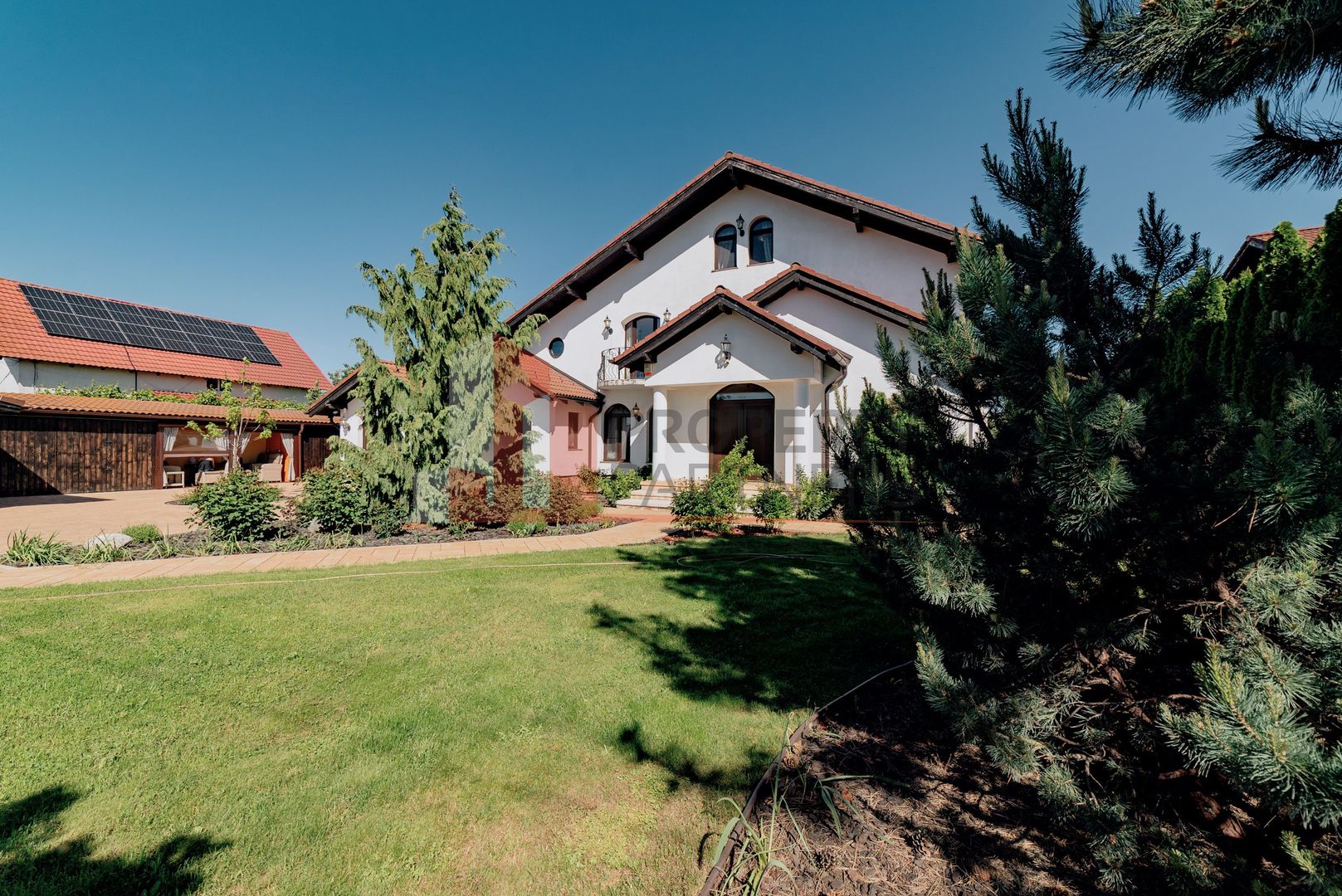 Proprietate de lux în Ghimbav, la doar 10 minute de Brașov - Poză 32