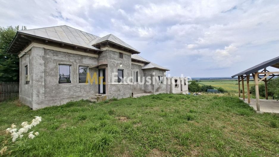 Casă complet renovată RATESTI, Tigveni – Argeș cu teren 1746 mp - Poză 1