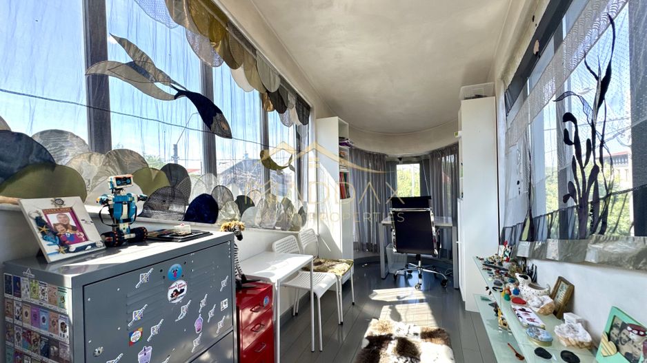Vila cu 5 camere *344mp* + 400mp Teren // Zona Bucurestii Noi - Poză 47