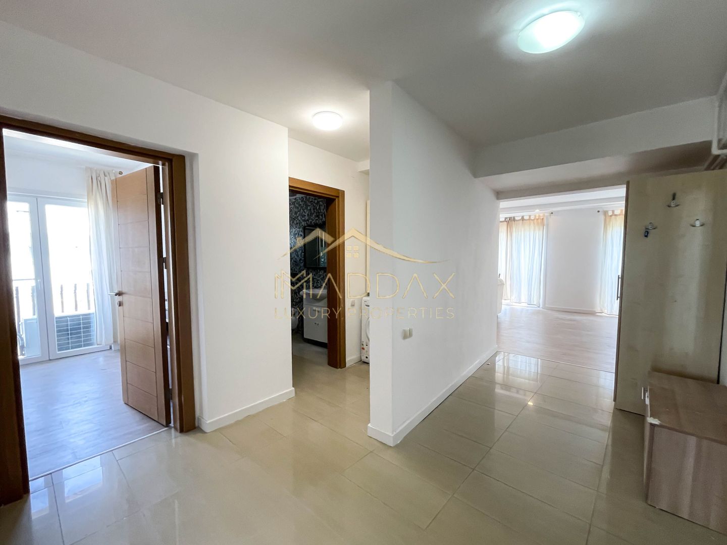Apartament cu 3 camere // Complex Cosmopolis - Poză 12
