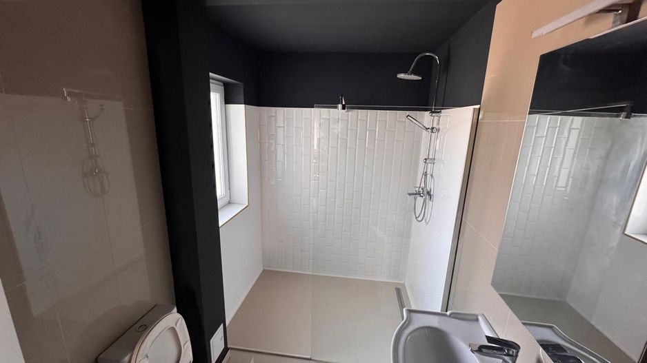 Giroc | Str. Cometei | Etaj 1 | 2 camere | Parcare privată - Poză 2