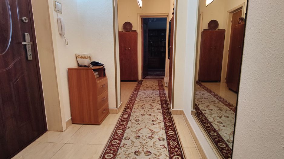 COMISION 0 | 4 camere Superb | Metrou Crangasi | Bloc 1986 - Poză 6