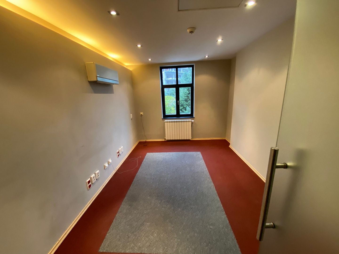 Spatiu de birouri zona CENTRALA - Poză 23