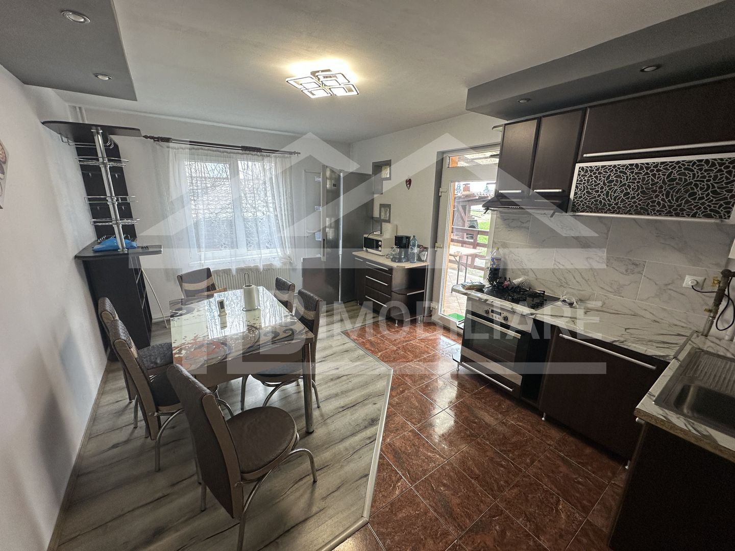 Casă de vânzare, 620mp teren, 208 utili, Zona Sântana de Mureș - Poză 3