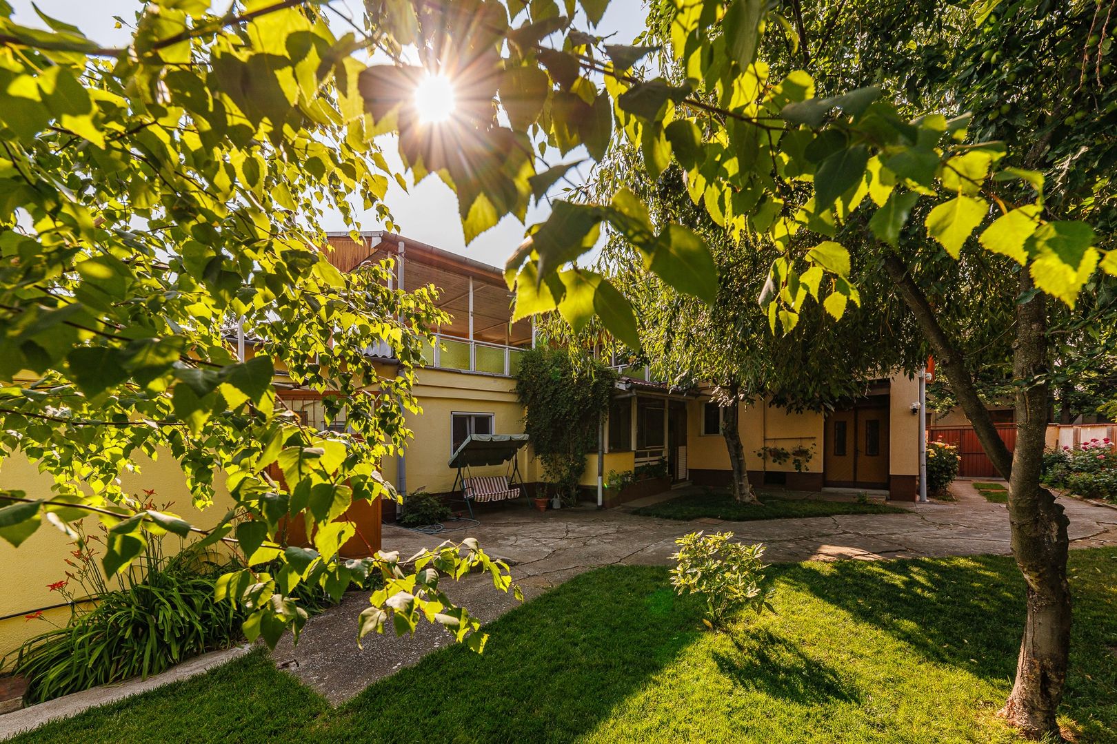 Locul în care ai vrea să fii acasă – Elisabetin - Poză 1