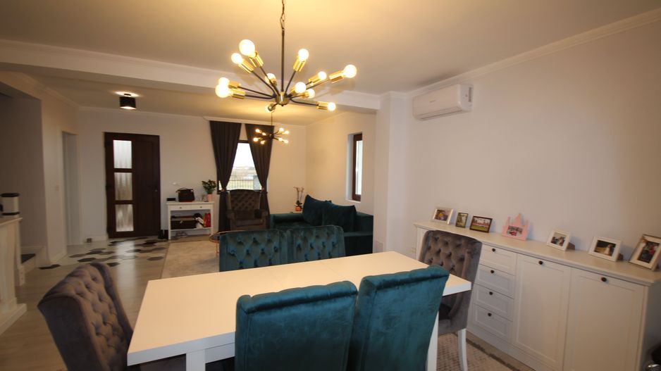 Modern si primitor - Poză 8