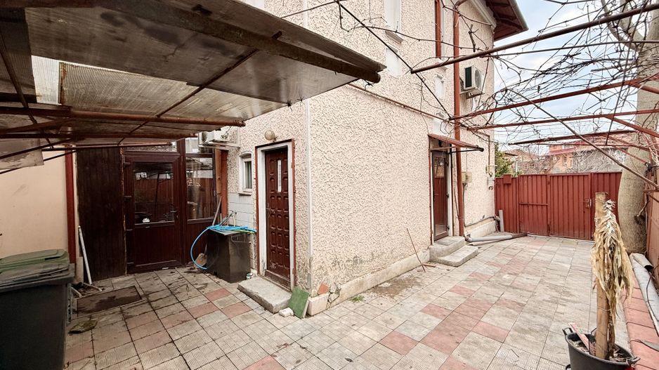 Vila 200 mp desfasurati cartier de case Belvedere Regie - Poză 15