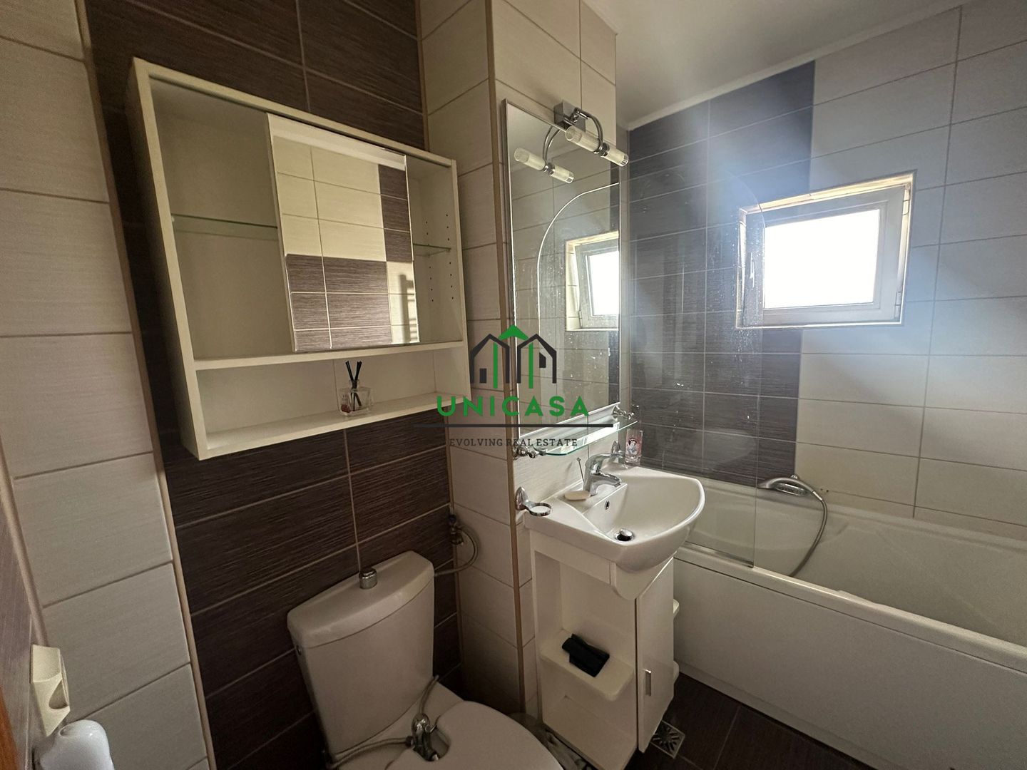 Apartament 3 camere - Ostroveni - Poză 19