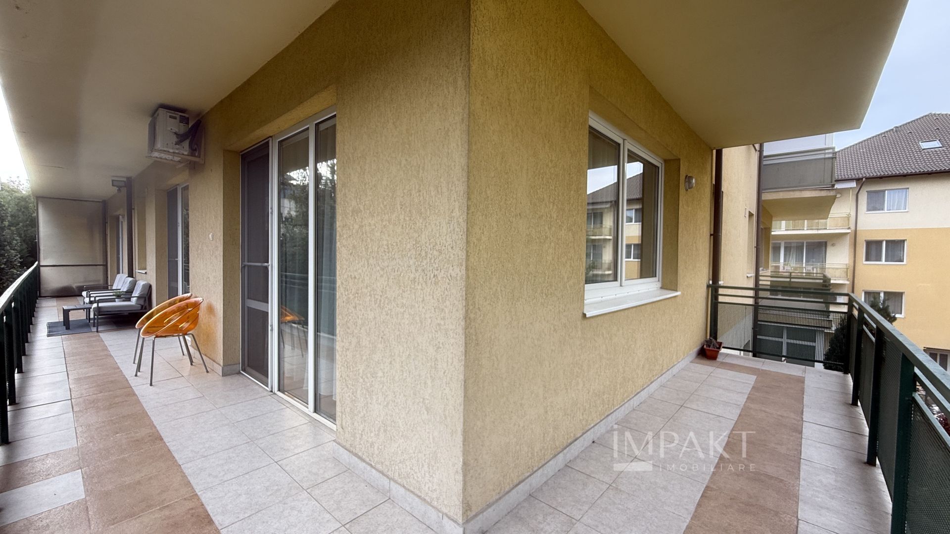 Apartament cu 3 camere cf sporit langa Grand Hotel Italia - Poză 12