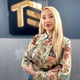 Elena Pirciu - TRÎMBIȚAȘU ESTATE