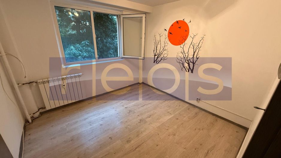 Vnzare apartament 3 camere | Teiul Doamnei - Poză 3