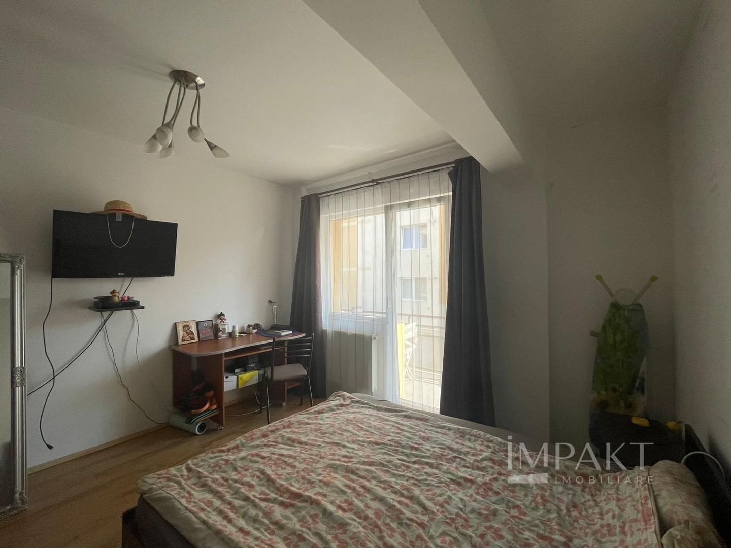 Apartament cu 3 camere in zona Buna Ziua - Poză 4