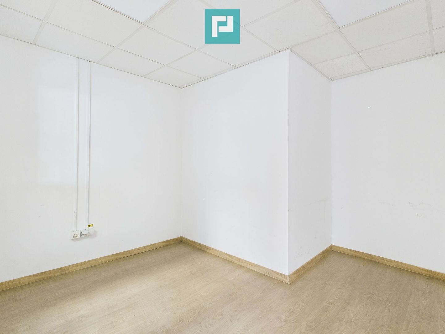 Spațiu industrial de 378 mp în Arad - Poză 5