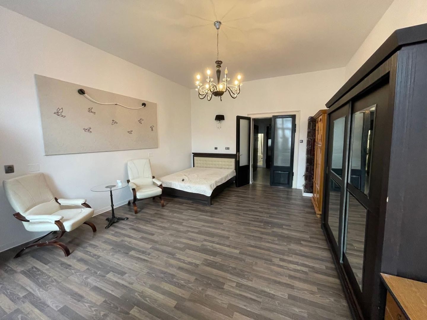 Apartament cu 2 camere | Bulevardul Eroilor | Locație ultracentrală - Poză 2