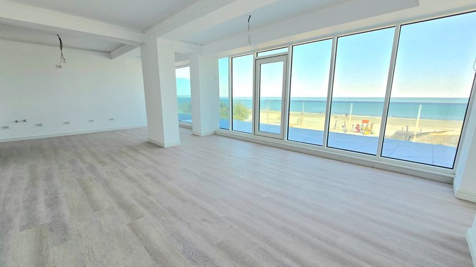 Nou pe piață! Apartament 3 camere–White Titanic Mamaia | Vedere directă la mare - Poză 2