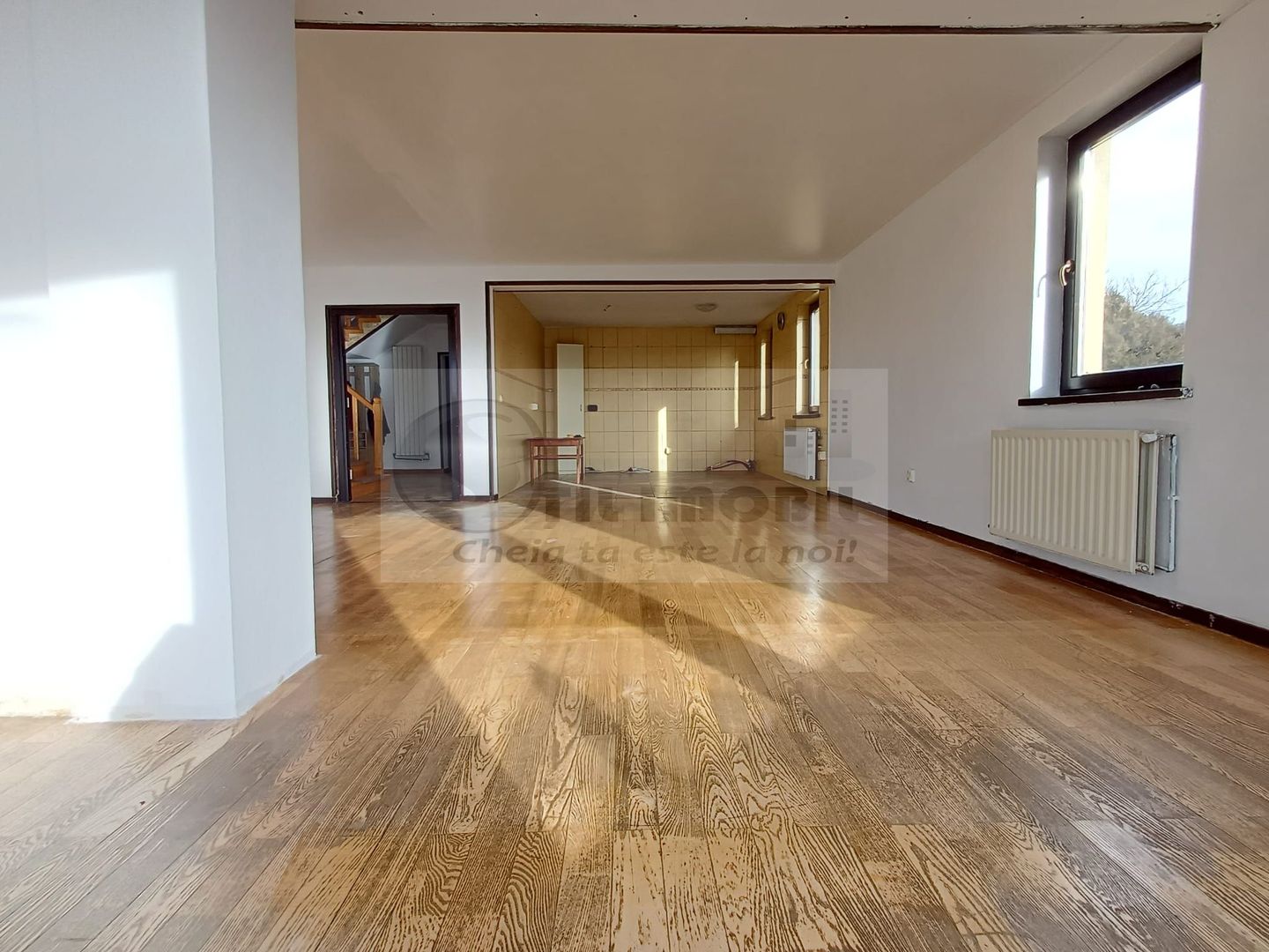 Casă spațioasă 5 camere | Valea Ursului La stradă principală | - Poză 5