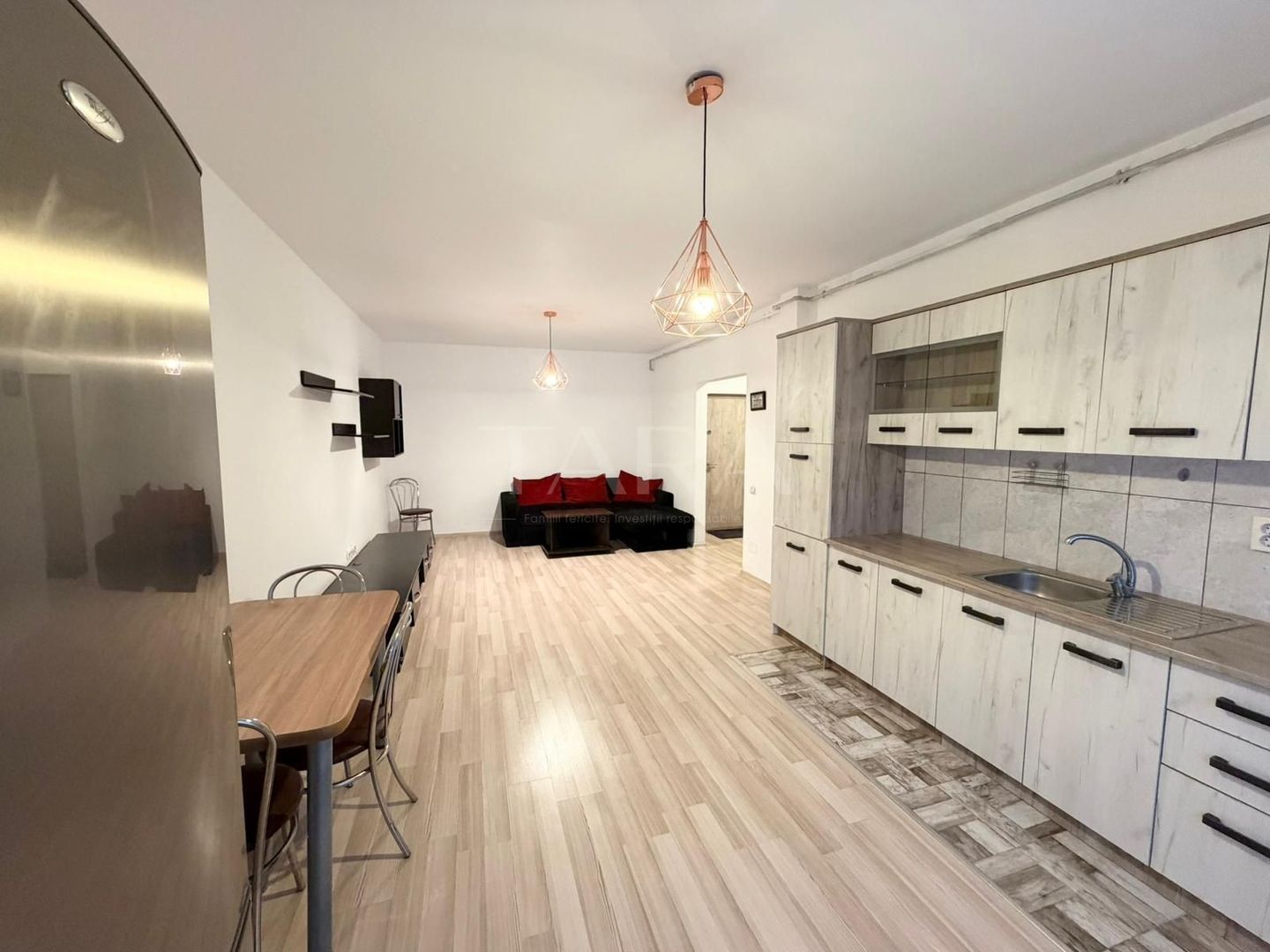 Apartament cu 2 camere, mobilat și utilat, în zonă ultracentrală Flore - Poză 8