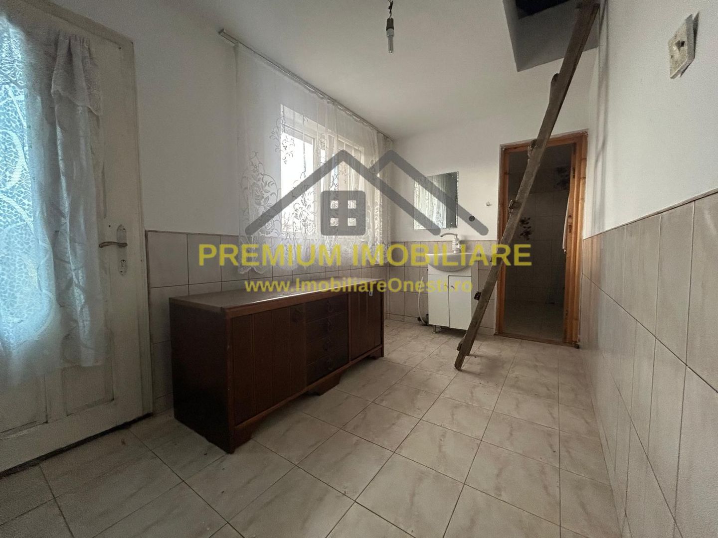 Casă de vânzare la 15 minute de Onești – teren 1000 mp - Poză 10