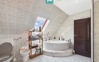 Casă cu mansardă, teren 410 mp - Poză 11