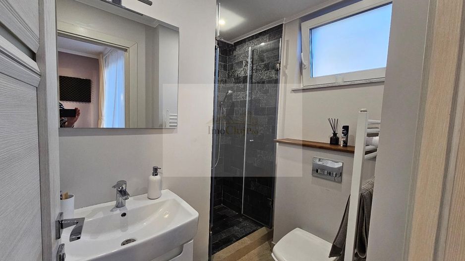 Casă spațioasă cu 4 camere și curte proprie – ideală pentru familie - Poză 15