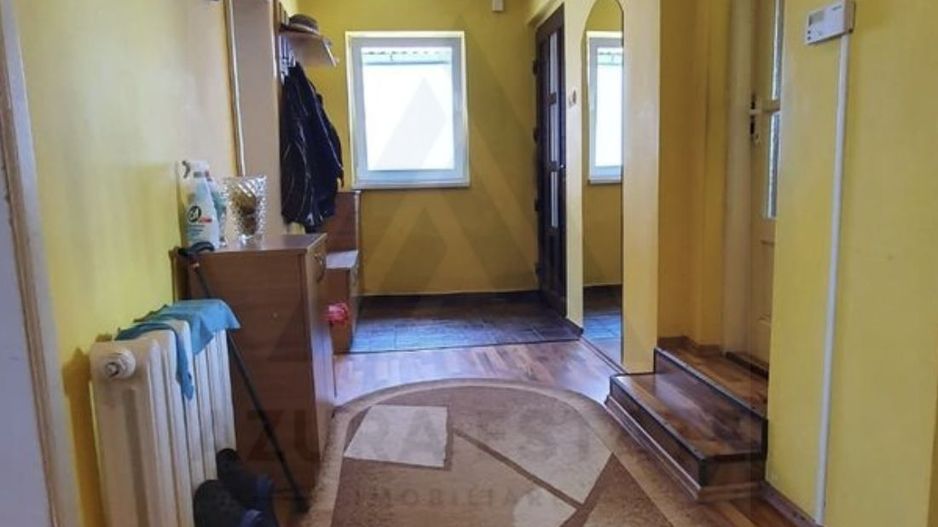 Casa individuala 4 camere D+P+P cu panouri fotovoltaice în Șelimbăr - Poză 2