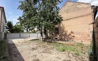 Casă de renovat cu teren 557 mp, central Str. Gh. Barițiu - Carei - Poză 4