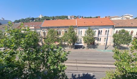 Apartament 2 camere, zona centrala, inceputul strazii Horea