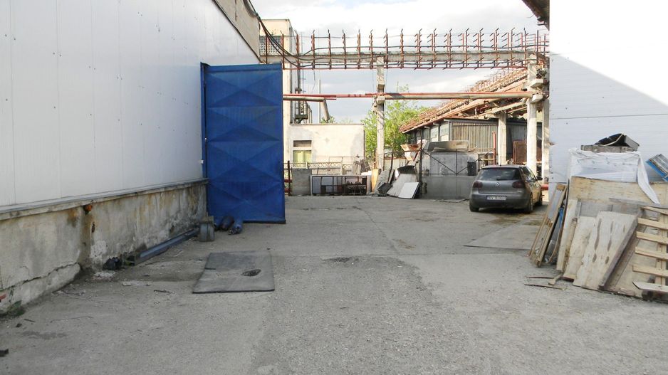 Hala industriala in zona Tractorul - Poză 5
