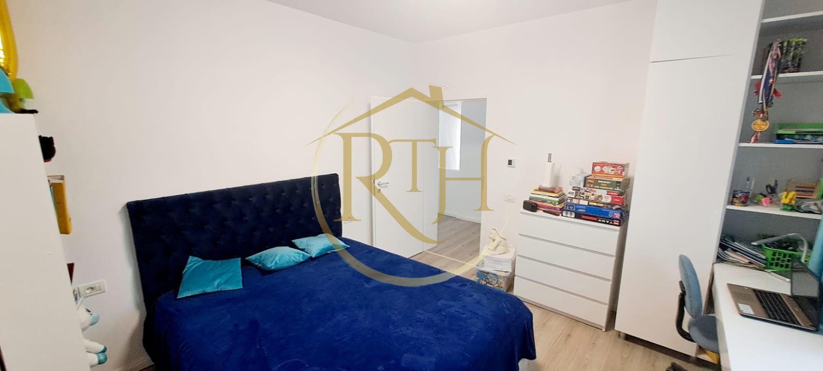 Vând casă  vila cu 5 camere,in Giroc ,materiale premium,comision ,0' - Poză 12