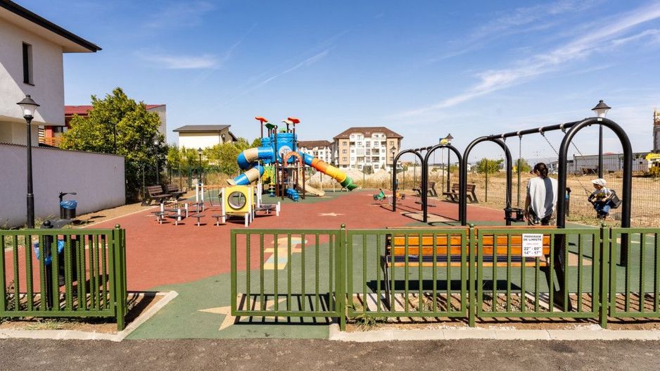 Vila Otopeni central 222mp cu gradina - Poză 18