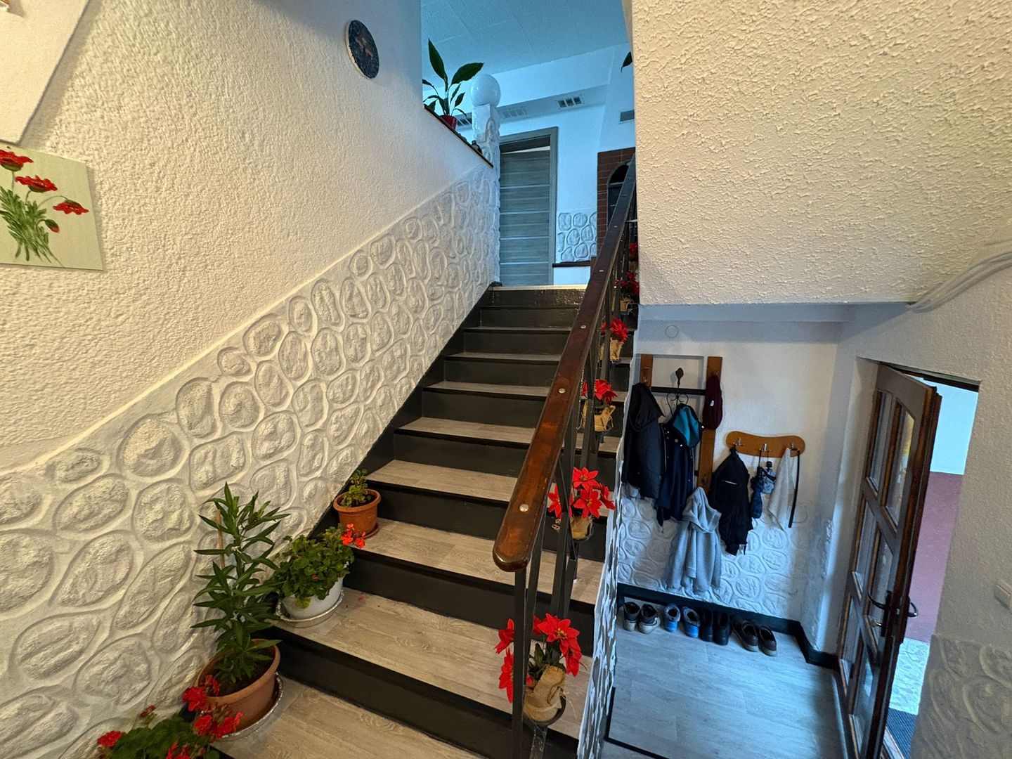 Casa tip duplex - 4 camere, balcon si curte proprie - Zona Lazaret - Poză 13