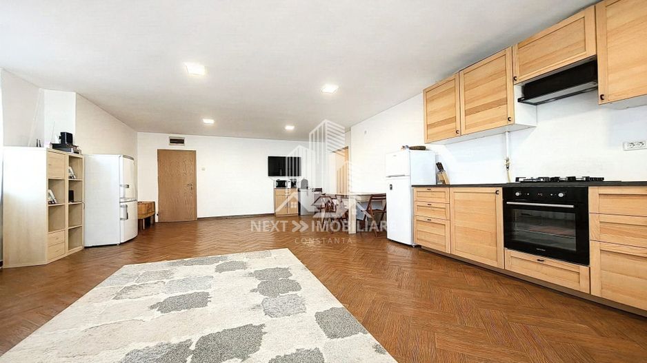 Apartament 4 camere, 118mp utili plus 4 balcoane Mamaia - Poză 5