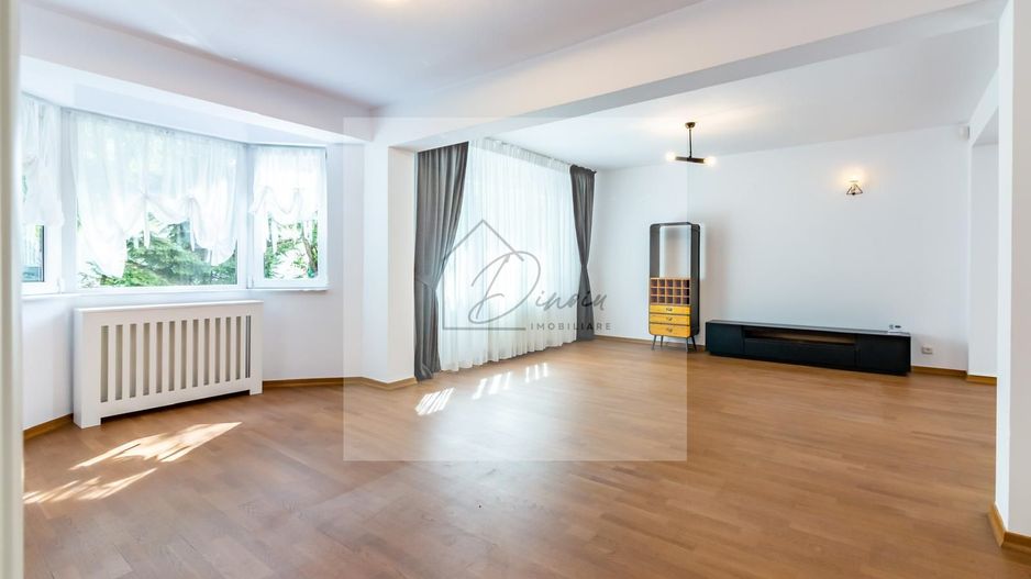 Vila Pipera I Complex Azur I 5 camere, jacuzzi, curte I COMISION 0% - Poză 14