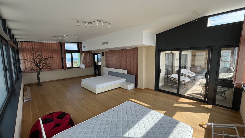 Penthouse cu Vedere Panoramica în Mamaia 295mp Utili și 47mp Terasă Parcare - Poză 14
