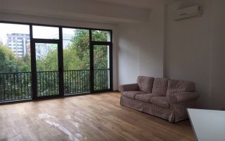 APARTAMENT COCHET DE 3 CAMERE IN ZONA AVIATIEI LANGA PARC HERASTRAU - Poză 1