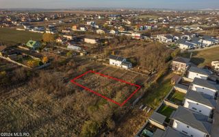 DRAGOMIRESTI-DEAL, TEREN 447 MP, DESCHIDERE 11 MP! - Poză 2